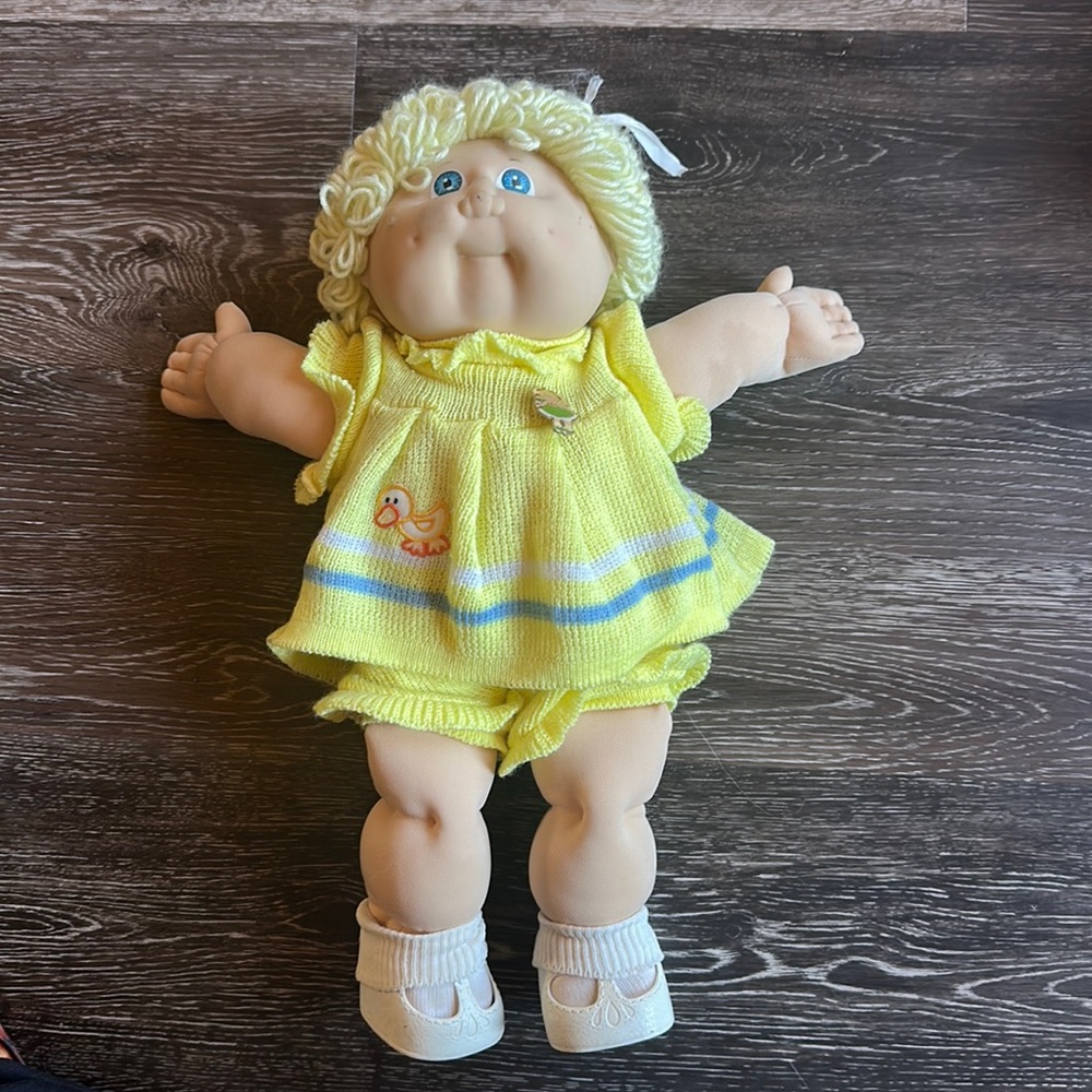 Vintage 1980s Cabbage Patch Doll